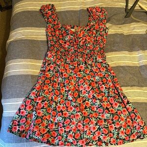 Old Navy floral dress NWOT